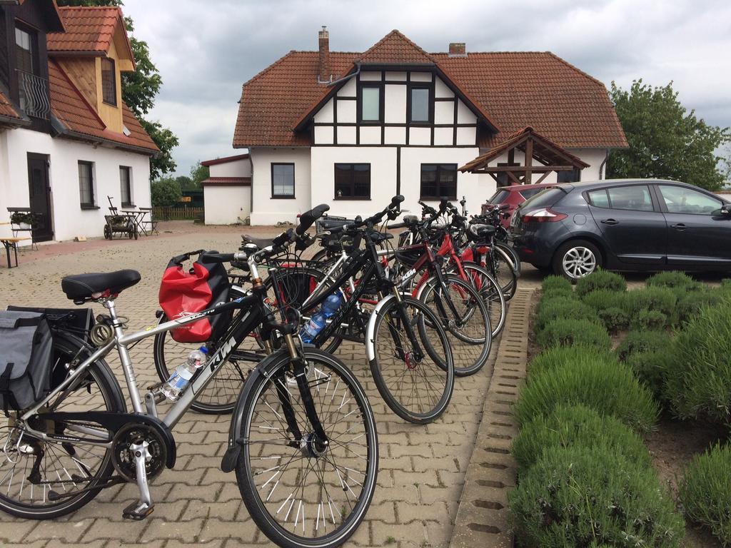 Radler'S Hof Hotel Letschin Exterior photo